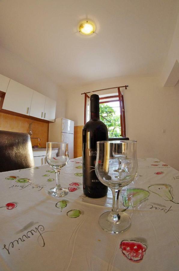 Large And Charming Apartment Near Beach With Big & Sunny Terrace Sumartin Exterior foto